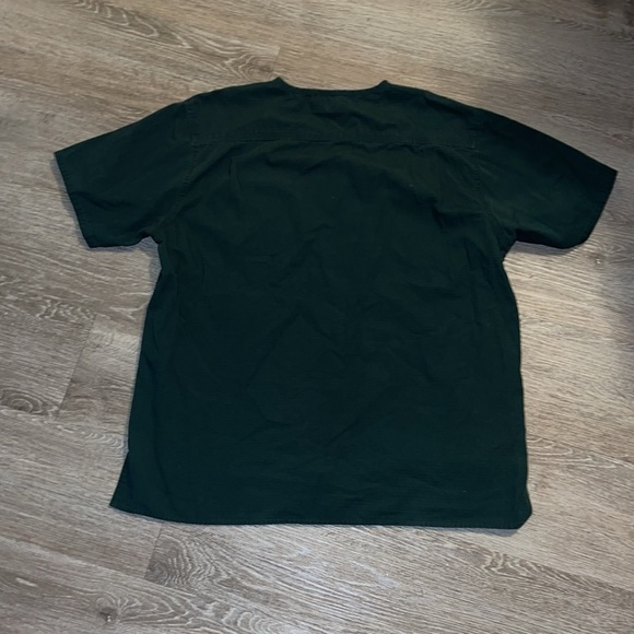 Carhartt Dark Green V-Neck Scrub Top size medium - Picture 5 of 5